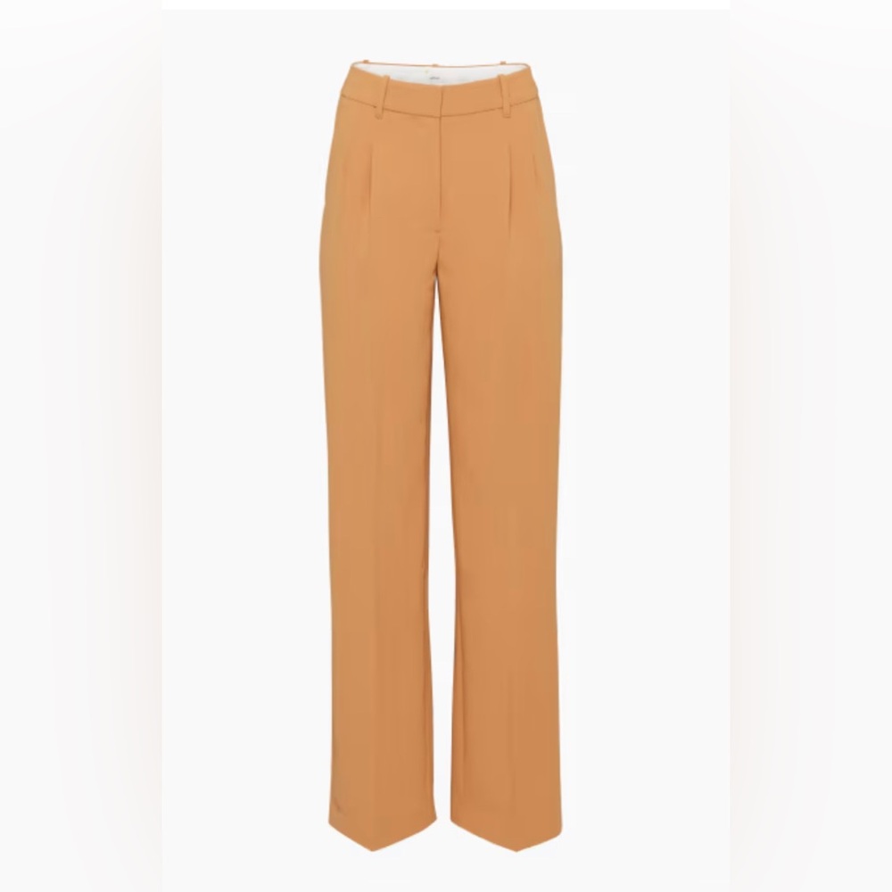 Aritzia Effortless Pant